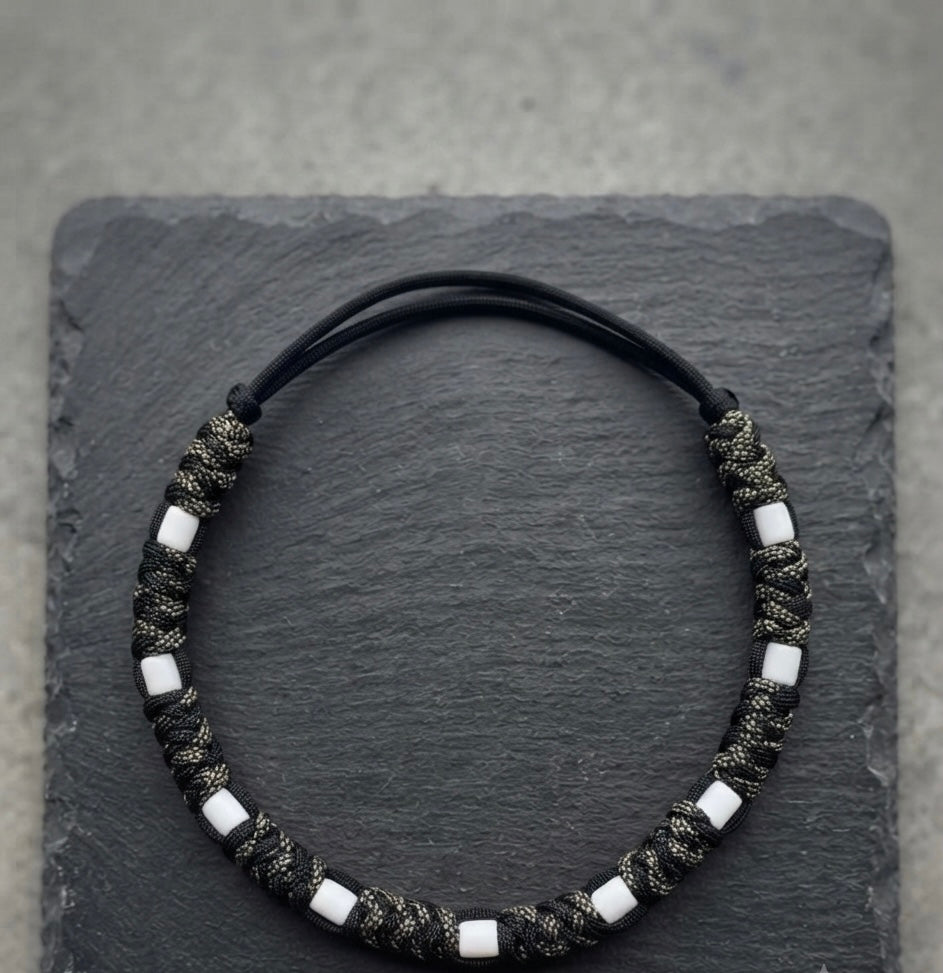 Collier Perles EM